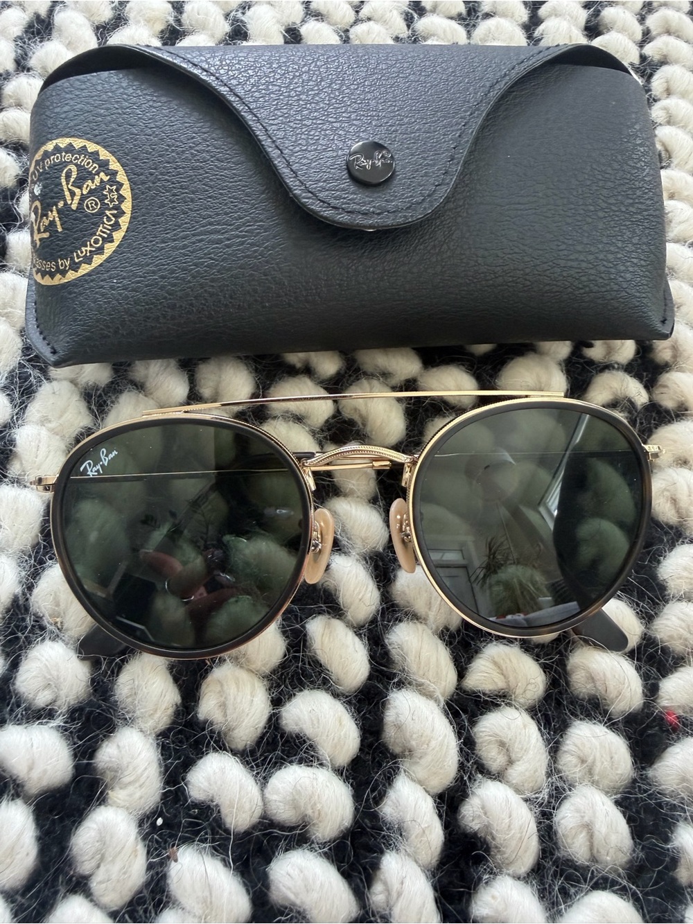Ray-Ban  Round Metal Sunglasses in Green and Gold Tones